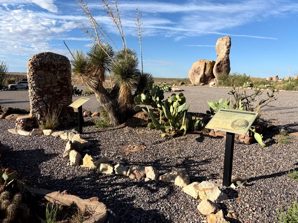 Botanical garden at City of Rocks State Park