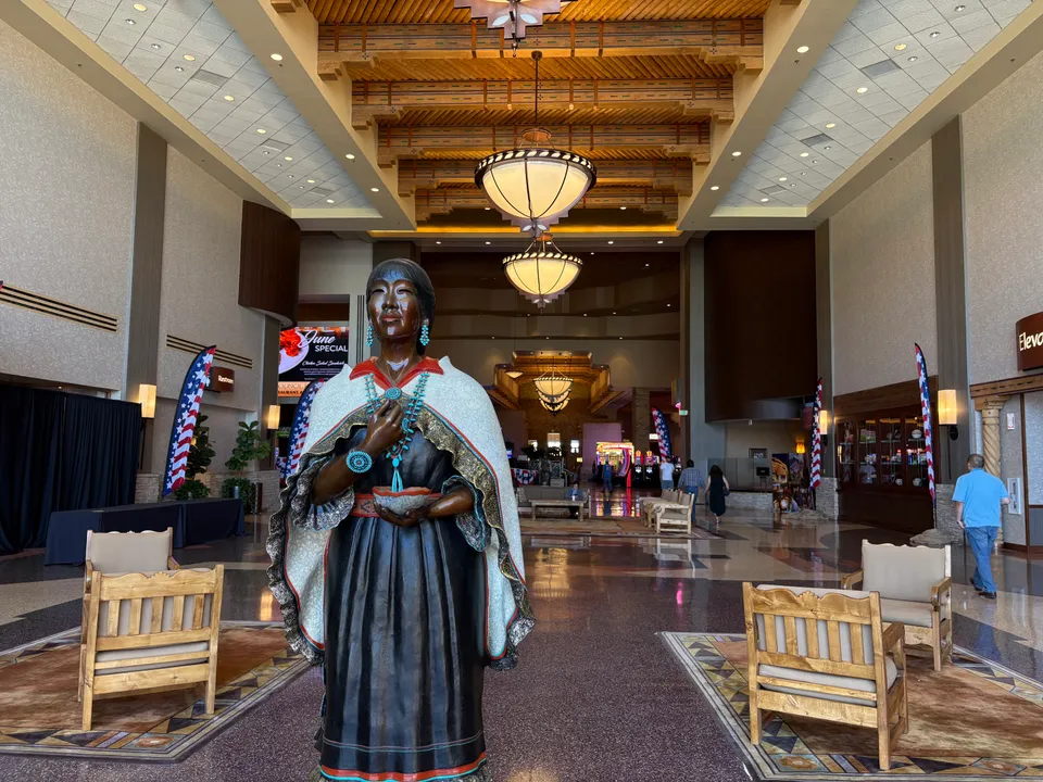 Photograph of Sandia Casino at Sandia Pueblo, New Mexico.