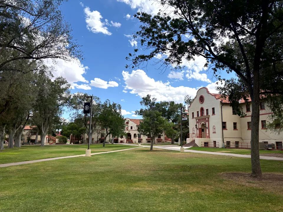 Photograph of Tech2 at Socorro, New Mexico.