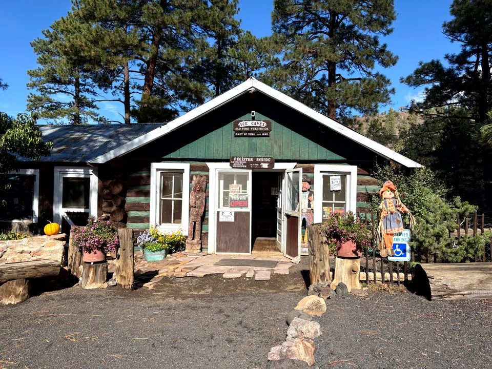 Visitor center at the Ice Cave and Bandera Volcano