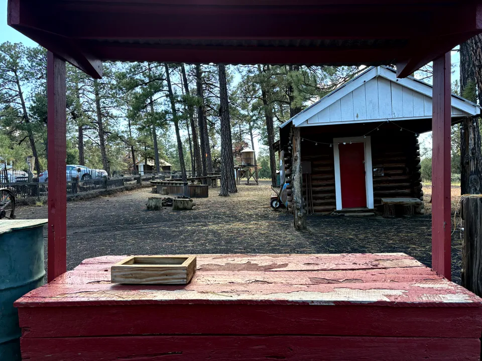 Area around the visitor center at the Ice Cave and Bandera Volcano