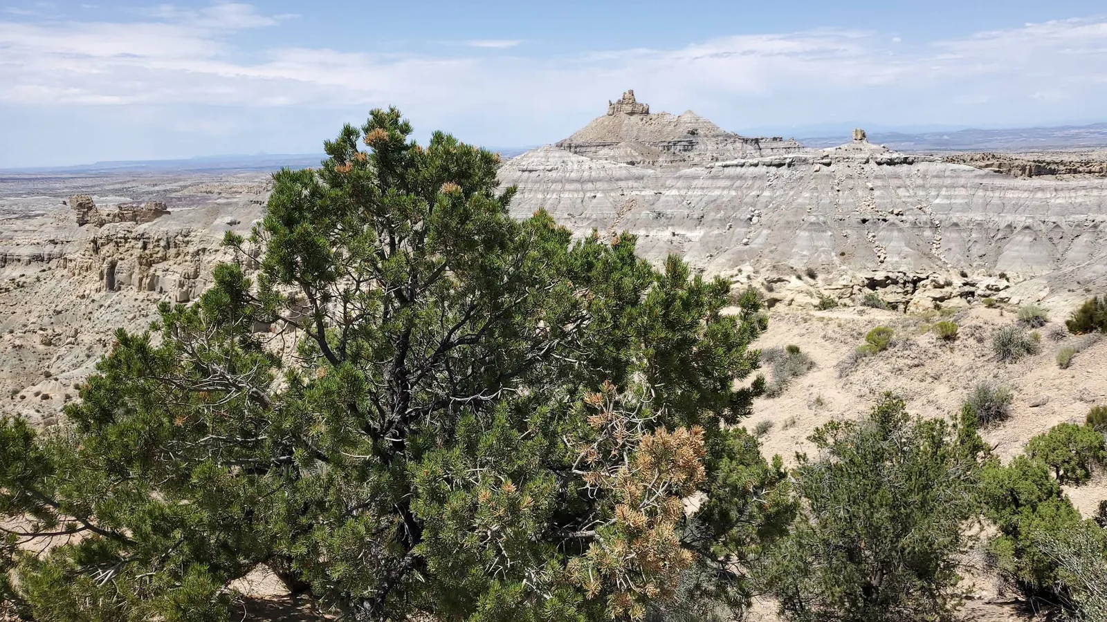 Scenic view of Angel Peak Scenic Area