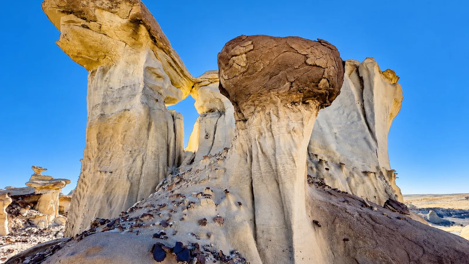 Scenic view of Lybrook Badlands