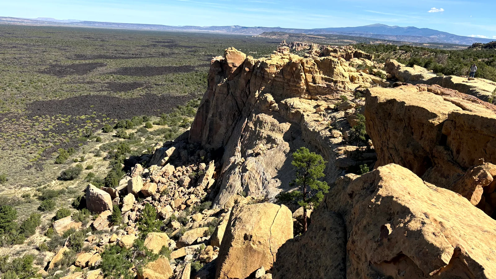 Scenic view of Sandstone Bluffs